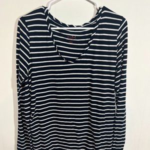 Isabel Everyday Black & White Striped Maternity Long Sleeved Shirt - Size Large